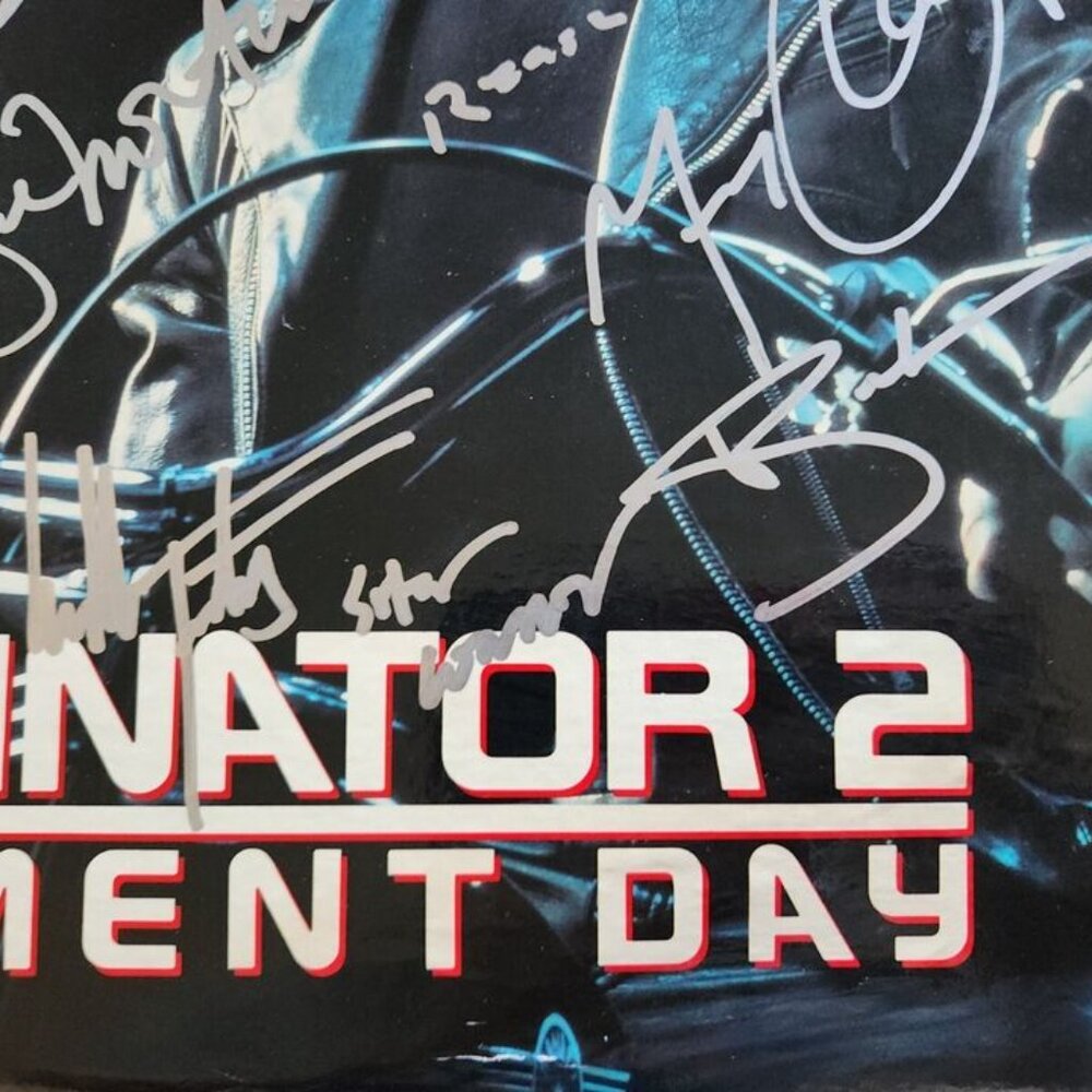 Arnold Schwarzenegger, Linda Hamilton + Cast signed Terminator 2: Judgement Day - Picture 5 of 11